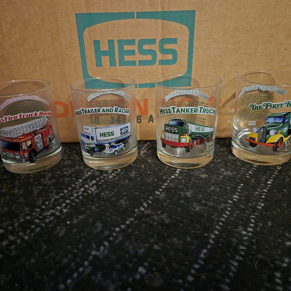 Hess Collectible Glass Set - Multicolor